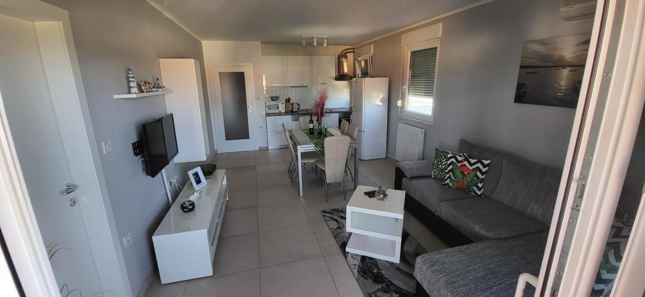 Apartment Summer Dream Punat Exterior photo